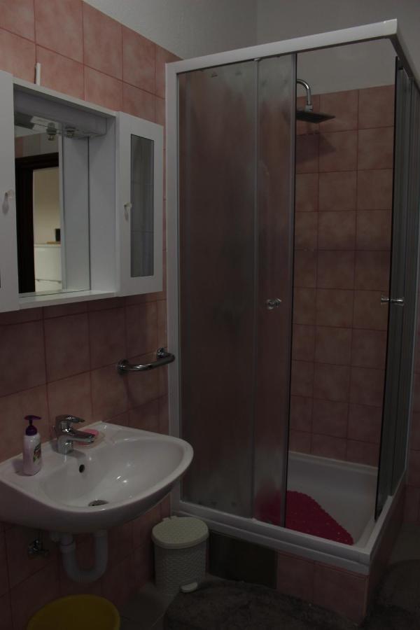 Apartment Mis Floura Rijeka Bagian luar foto