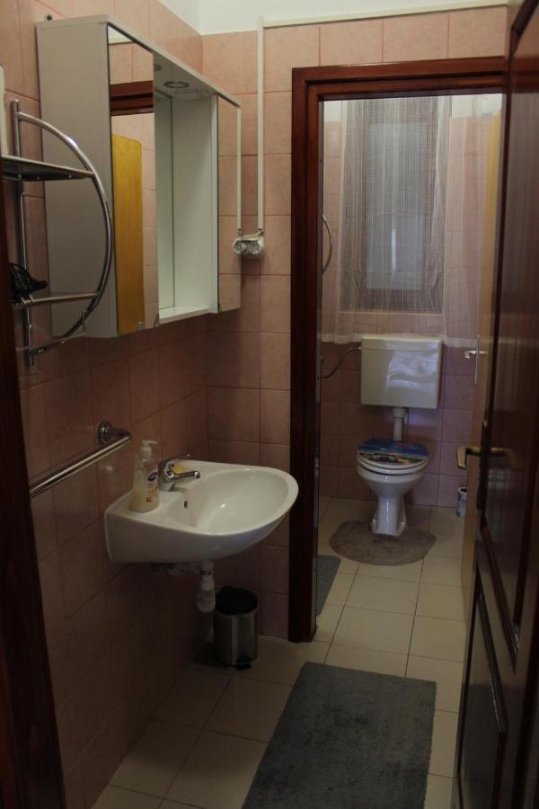 Apartment Mis Floura Rijeka Bagian luar foto