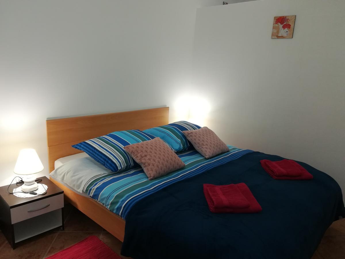 Apartment Mis Floura Rijeka Bagian luar foto