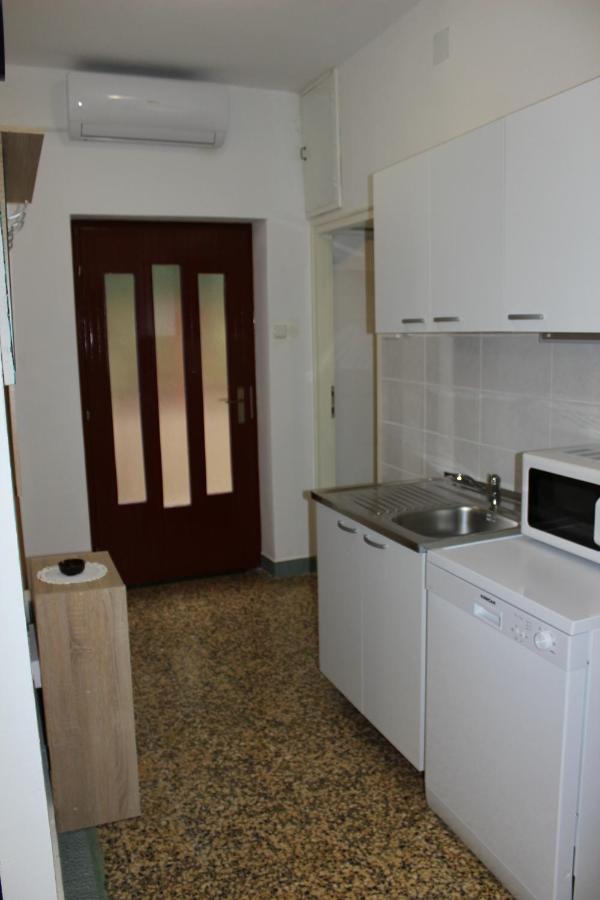 Apartment Mis Floura Rijeka Bagian luar foto